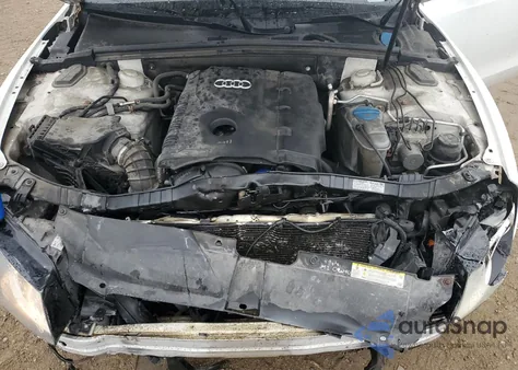 2011 Audi A5 Premium из США, поврежденный, VIN WAUCFAFR9BA037761